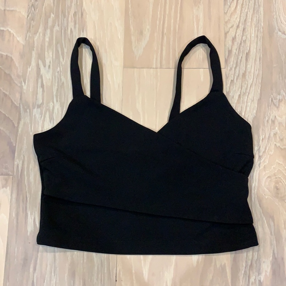 Dynamite Cross front crop top - Size Medium